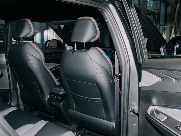 2026 Geely Cityray, серый, 3204990 рублей - вид 20