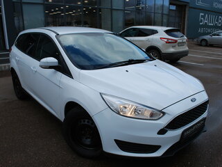 2018 Ford Focus III Рестайлинг, белый, 599000 рублей, вид 3