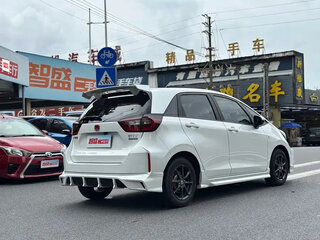 2024 Honda Fit IV Рестайлинг, белый, 1095010 рублей, вид 3