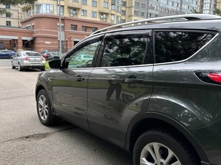 2019 Ford Kuga II Рестайлинг, серый, 1480000 рублей, вид 4