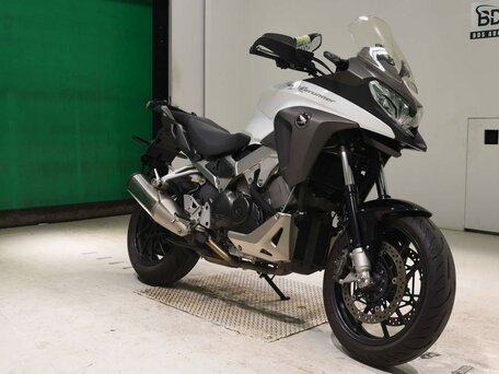 2015 Honda VFR 800X (Crossrunner), белый, 797000 рублей, вид 3