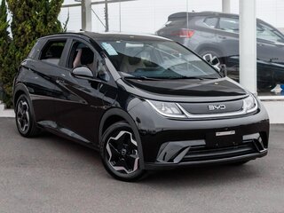 2023 BYD Dolphin 44.9 kWh I, чёрный, 1760000 рублей, вид 1