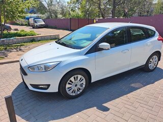 2018 Ford Focus III Рестайлинг, белый, 1040000 рублей, вид 1