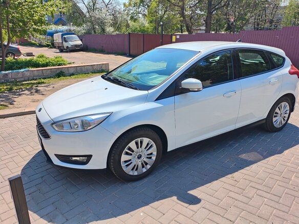 2018 Ford Focus III Рестайлинг, белый, 1040000 рублей