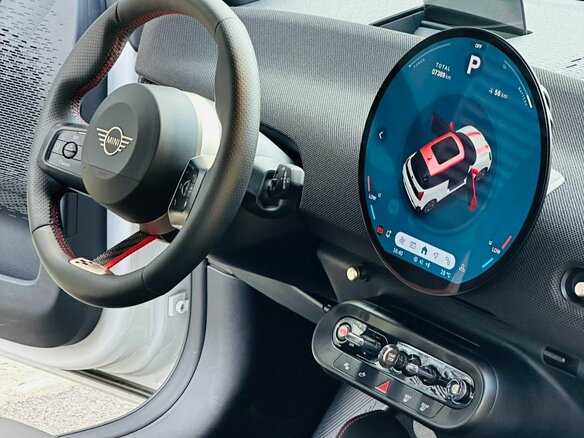 2025 Mini Hatch JCW Electric IV (F65/F66/J01), белый, 6390000 рублей - вид 15