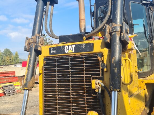 2012 Caterpillar D6, жёлтый, 11000000 рублей - вид 3