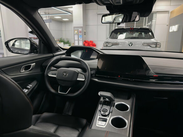 2025 Changan UNI-S I, серый, 3179900 рублей - вид 13