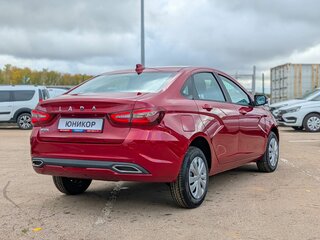 2026 Lada (ВАЗ) Vesta I Рестайлинг (NG), красный, 1785900 рублей, вид 5