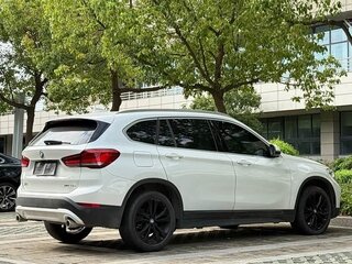 2021 BMW X1 Long 20Li sDrive II (F48) Рестайлинг, белый, 1549777 рублей, вид 4