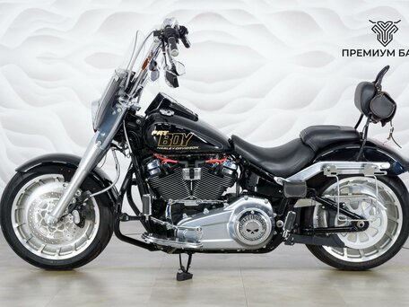 2017 Harley-Davidson Fat Boy, чёрный, 1779000 рублей, вид 2
