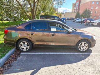 2011 Volkswagen Jetta VI, коричневый, 640000 рублей, вид 3