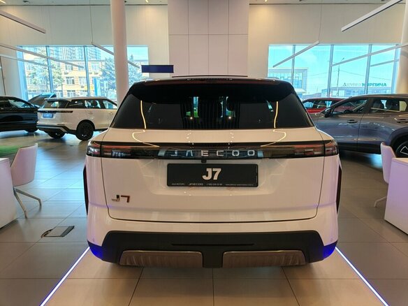 2026 Jaecoo J7 I Рестайлинг, белый, 2849000 рублей - вид 4