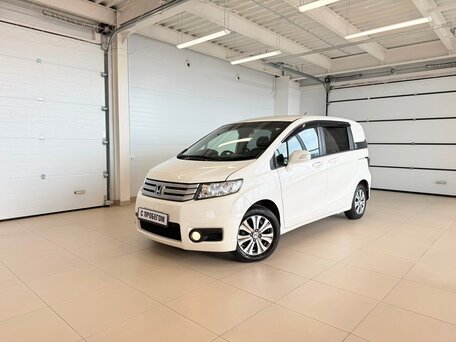Honda Freed I Рестайлинг
