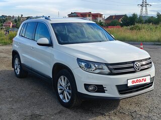 2011 Volkswagen Tiguan I Рестайлинг, белый, 999999 рублей, вид 1