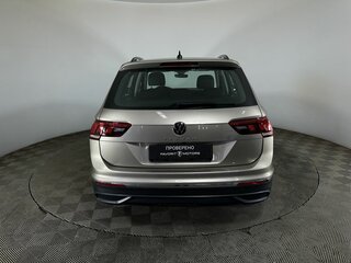 2021 Volkswagen Tiguan II Рестайлинг, коричневый, 2170000 рублей, вид 3