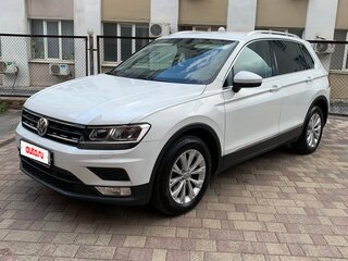 2017 Volkswagen Tiguan II, белый, 1990000 рублей, вид 1