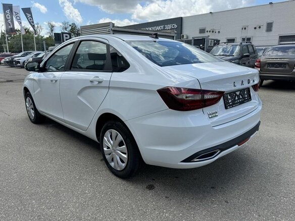 2026 Lada (ВАЗ) Vesta CNG I Рестайлинг (NG), белый - вид 3