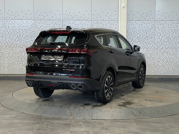 2026 Jetour X70+ I Рестайлинг, чёрный, 3399000 рублей - вид 2