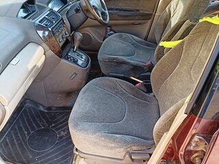 1999 Mitsubishi Chariot III, пурпурный, 350000 рублей, вид 3