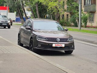 2015 Volkswagen Jetta VI Рестайлинг, коричневый, 725000 рублей, вид 2