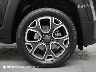 2023 Jeep Renegade I Рестайлинг, чёрный, 2600020 рублей, вид 5