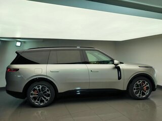 2026 Lynk & Co 900, чёрный, 7990000 рублей, вид 5