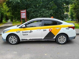 2017 Hyundai Solaris II, жёлтый, 950000 рублей, вид 4