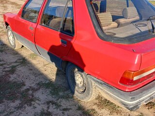 1987 Peugeot 309 I, красный, 40000 рублей, вид 3