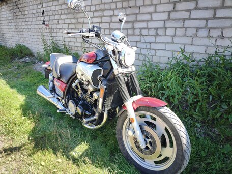 1989 Yamaha V-Max 1200, красный, 280000 рублей, вид 1