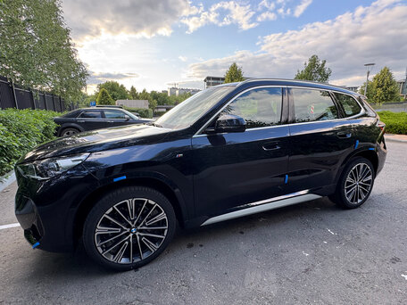 2025 BMW X1 Long 25Li xDrive III (U11/U12), синий, 5850000 рублей, вид 4