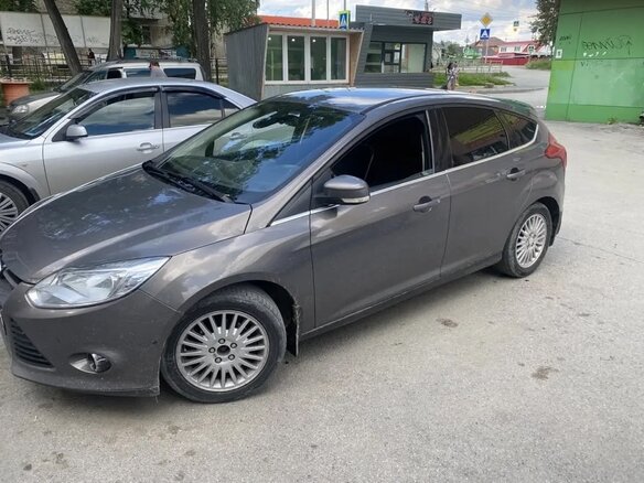 2012 Ford Focus III, коричневый, 600000 рублей - вид 5