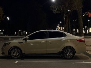 2012 Kia Rio 5-speed III, бежевый, 625000 рублей, вид 5