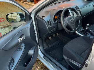 2008 Toyota Corolla X (E140, E150), серебристый, 810000 рублей, вид 4