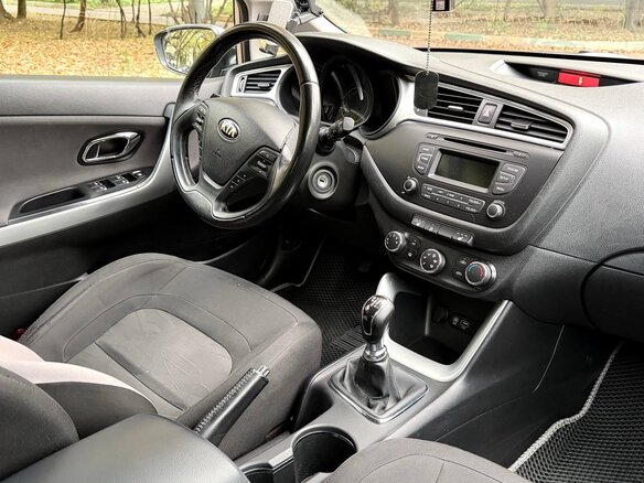 2015 Kia Ceed II, серебристый, 1270000 рублей - вид 7