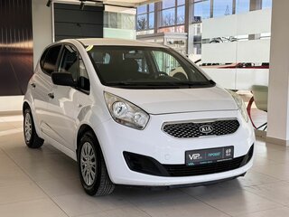 2011 Kia Venga 5-speed I, белый, 725000 рублей, вид 3