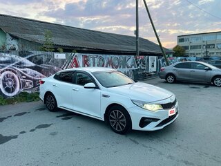 2018 Kia Optima IV Рестайлинг, белый, 1550000 рублей, вид 3
