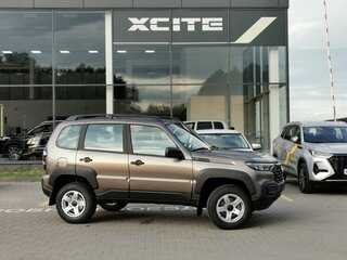 2026 Lada (ВАЗ) Niva Travel I Рестайлинг, коричневый, 1623000 рублей, вид 2