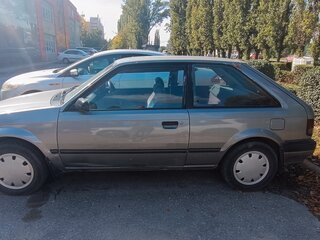1988 Mazda 323 III (BF), серый, 98000 рублей, вид 4