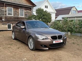 2004 BMW 5 серии 525i V (E60/E61), серый, 1150000 рублей, вид 2
