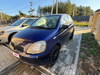 2001 Toyota Yaris I, синий, 250000 рублей, вид 3