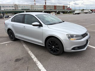 2013 Volkswagen Jetta VI, серебристый, 1100000 рублей, вид 4