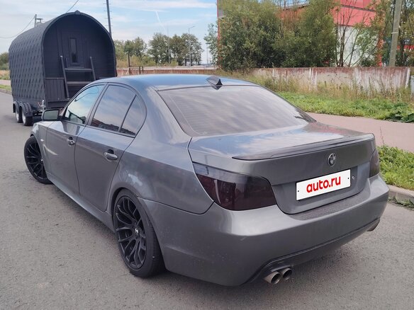 2003 BMW 5 серии 525i V (E60/E61), серый, 1450000 рублей - вид 12
