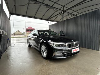 2017 BMW 5 серии 520d xDrive VII (G30/G31/G38), чёрный, 3000000 рублей, вид 4