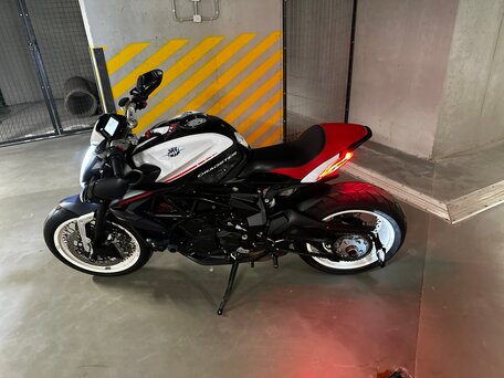 2020 MV Agusta Dragster 800, белый, 1100000 рублей, вид 5