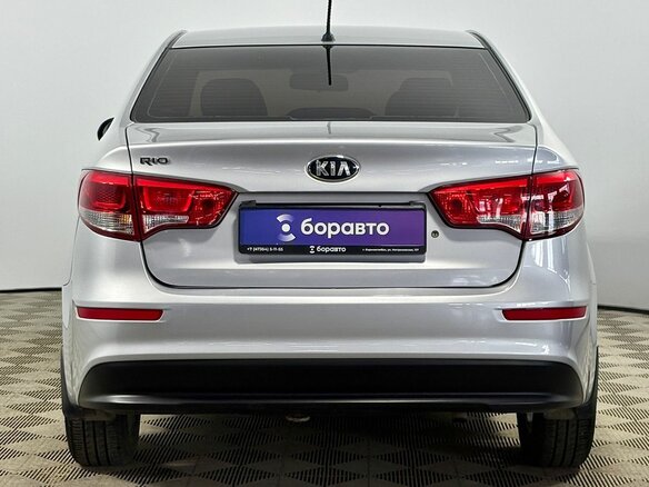 2016 Kia Rio III Рестайлинг, серебристый, 960000 рублей - вид 4