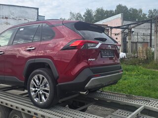 2025 Toyota RAV4 V (XA50), пурпурный, 5700000 рублей, вид 3