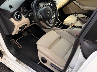 2018 Mercedes-Benz CLA 200 I (C117, X117) Рестайлинг, белый, 2600000 рублей, вид 5