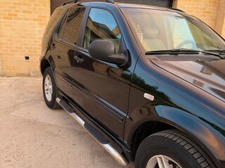 1998 Mercedes-Benz M-Класс 320 I (W163), чёрный, 700000 рублей, вид 5