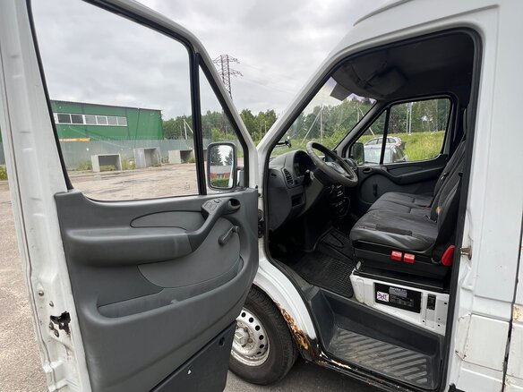 2002 Mercedes-Benz Sprinter Classic, белый, 750000 рублей - вид 11