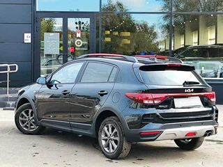 2021 Kia Rio X IV Рестайлинг, чёрный, 1849000 рублей, вид 4